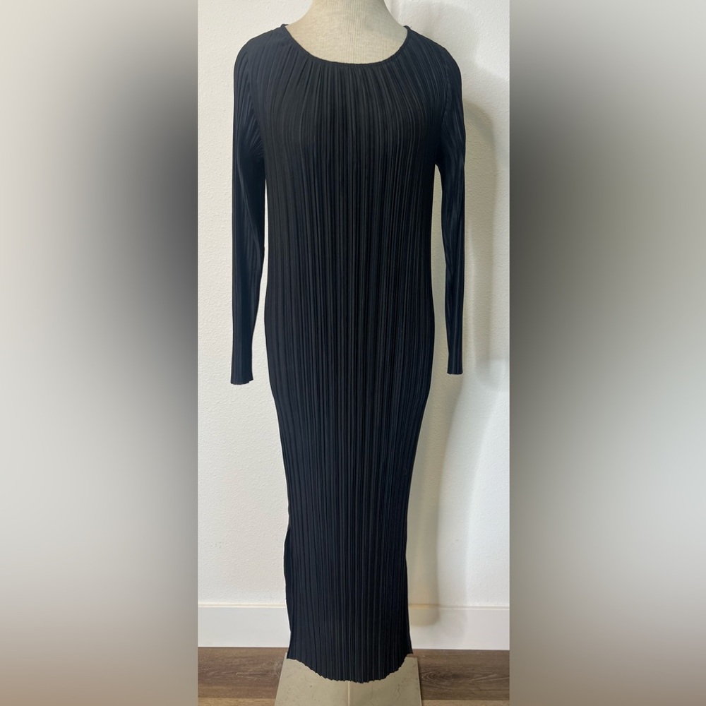 Hatch The Sora Pleated Midi Dress
